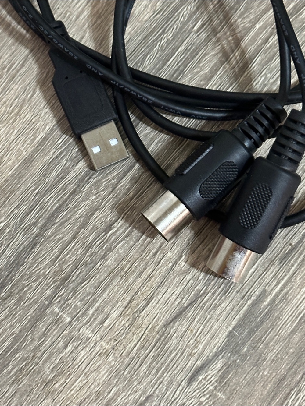 LEKATO MIDI Cable, USB MIDI Adapter With Indicator Light 5 Pin MIDI Interface - Picture 4 of 4